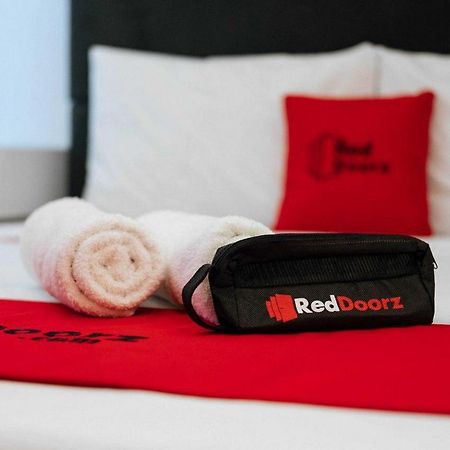Reddoorz At Hotel Rumberpon 소롱 외부 사진