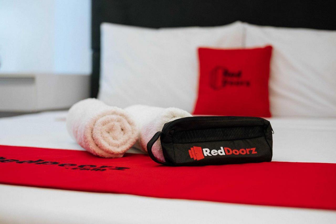 Reddoorz At Hotel Rumberpon 소롱 외부 사진