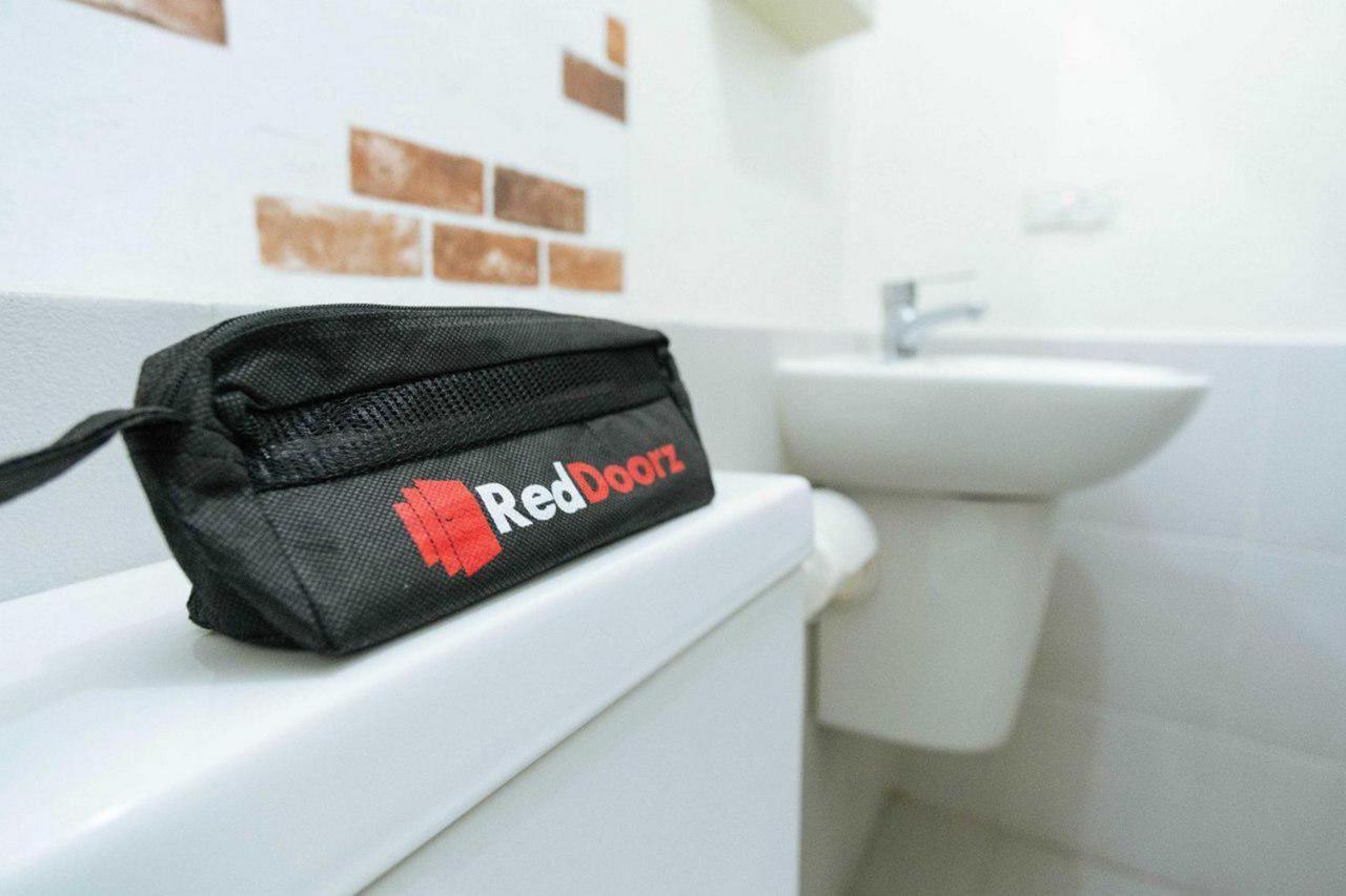 Reddoorz At Hotel Rumberpon 소롱 외부 사진